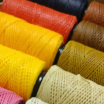 Hilo Encerado Premium De Colores 45 Grs - Imagen 2